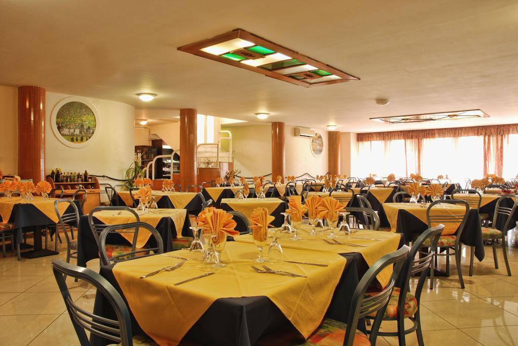 Hotel Scacciapensieri Nettuno Luaran gambar