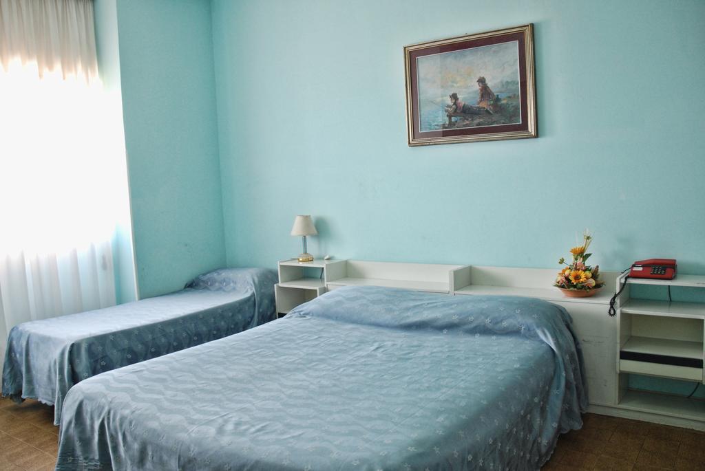 Hotel Scacciapensieri Nettuno Luaran gambar