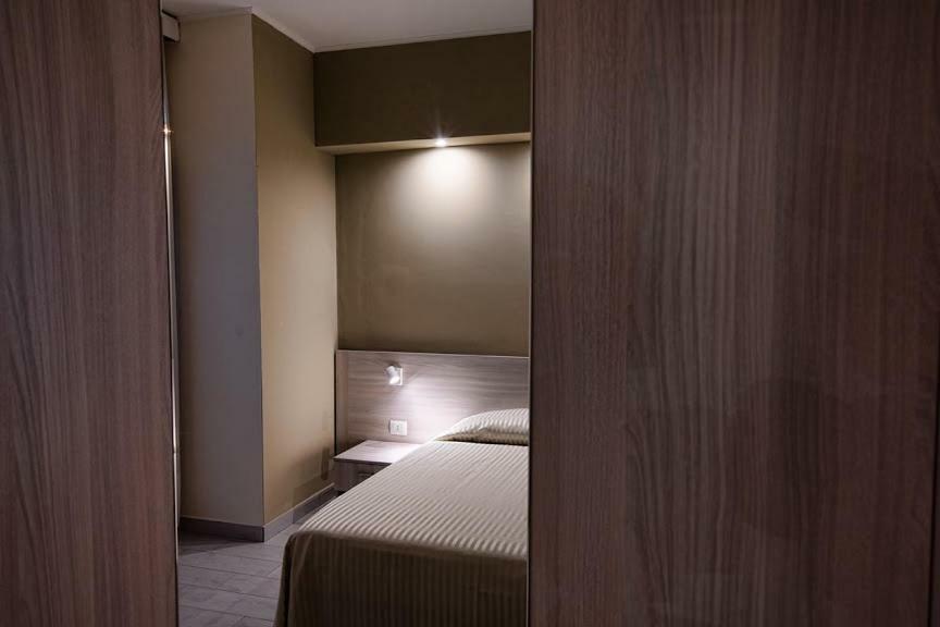 Hotel Scacciapensieri Nettuno Luaran gambar