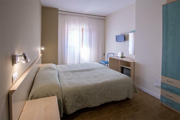 Hotel Scacciapensieri Nettuno Luaran gambar